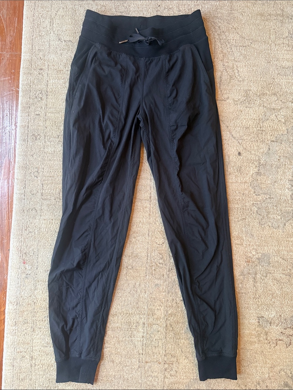 lululemon athletica Black Cropped Ankle Jogger Pants